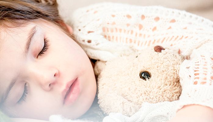 Annulation d'un refus de délivrance d'un titre de séjour en qualité de parents accompagnant un enfant malade - TA Paris - 17 décembre 2020 - 2016088 et 2016163